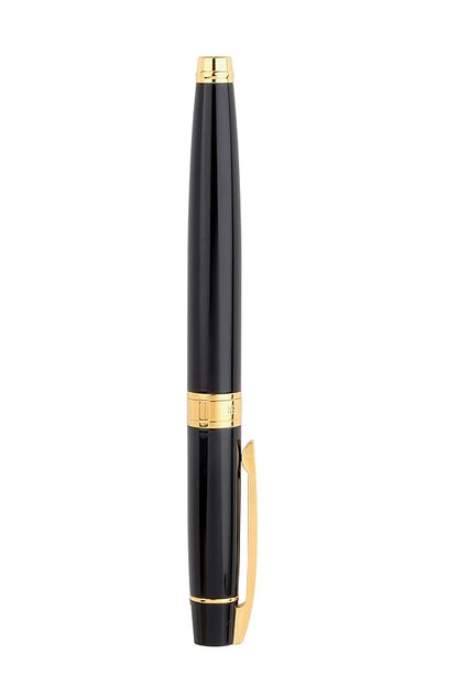 SHEAFFER 9325 GLOSSY BLACK WITH GOLDEN TRIM FOUNTAIN PEN